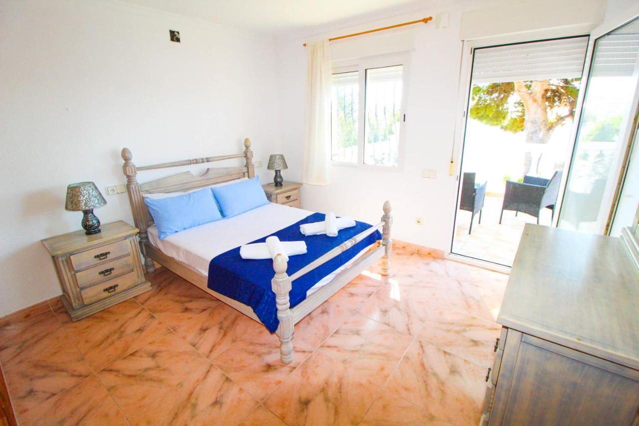 Great Villa, Sea Views, 20 Secs Walk To The Beach, Bbq, 9 People, 5 Mins Car From Alicante City Center, Sailing Club 3 Mins Walk Exterior foto